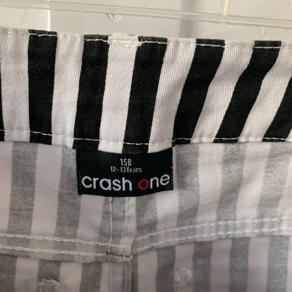 Crash one - Picture 5 of 8